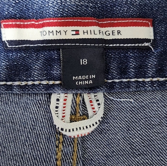 Tommy Hilfiger High Rise Distressed Blue Jeans - Picture 7 of 9